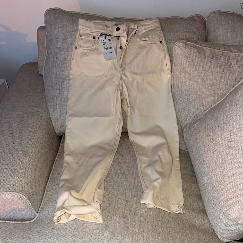 Zara cream size 6 jeans never wore before